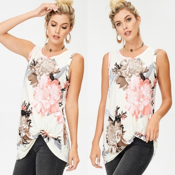 LAST 1! Floral twist front tunic tank - Picture 3 of 8